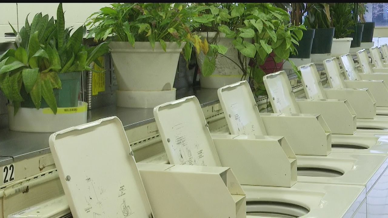 Local laundromats adapt as essential businesses for their customers