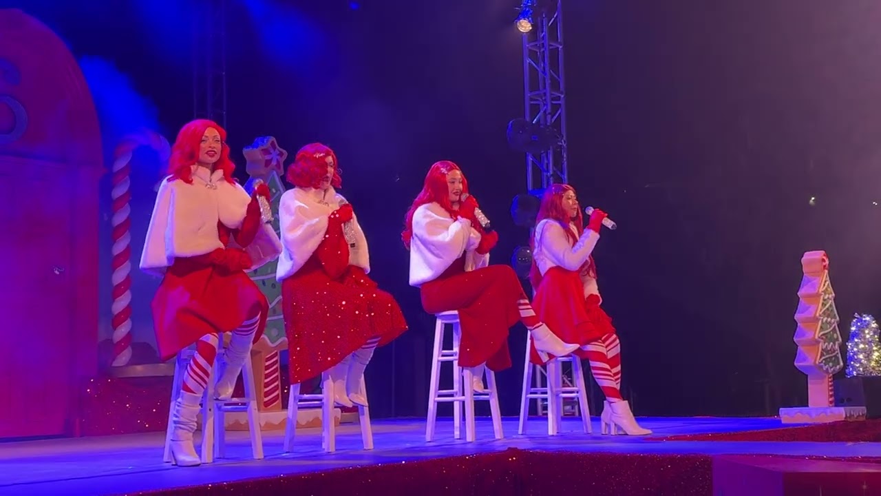 О, Санта! Праздничное шоу в Six Flags Magic Mountain! Весело, поют и танцуют!