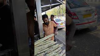 🤩 UNREAL Sugar Cane Juice in India 🇮🇳 #shorts #streetfood #streetfoodindia