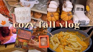 pretending it's fall🍁🧸| shopping, pumpkin bread, coloring & pasta | silent vlog screenshot 5