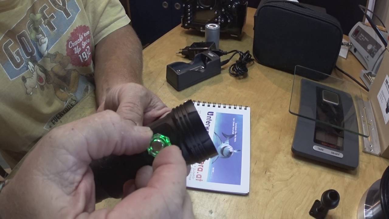 Unterwasserkamera.at - D&D Multi Vario Video Licht 2600 Lumen