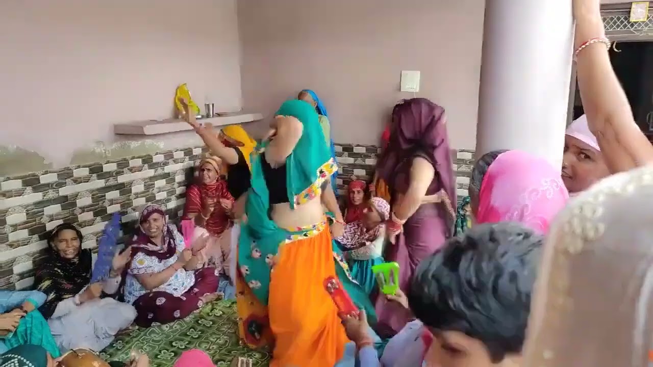 Ahirwal bharawas काला काला कहे गुजरी मत काले का जीकर करै💃💃मत काले का जीकर करै काले रंग पै मोरनी💯💯👌