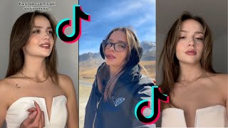 Feride  Özdinç En Yeni tik tok videoları #ferideözdinç Resimi