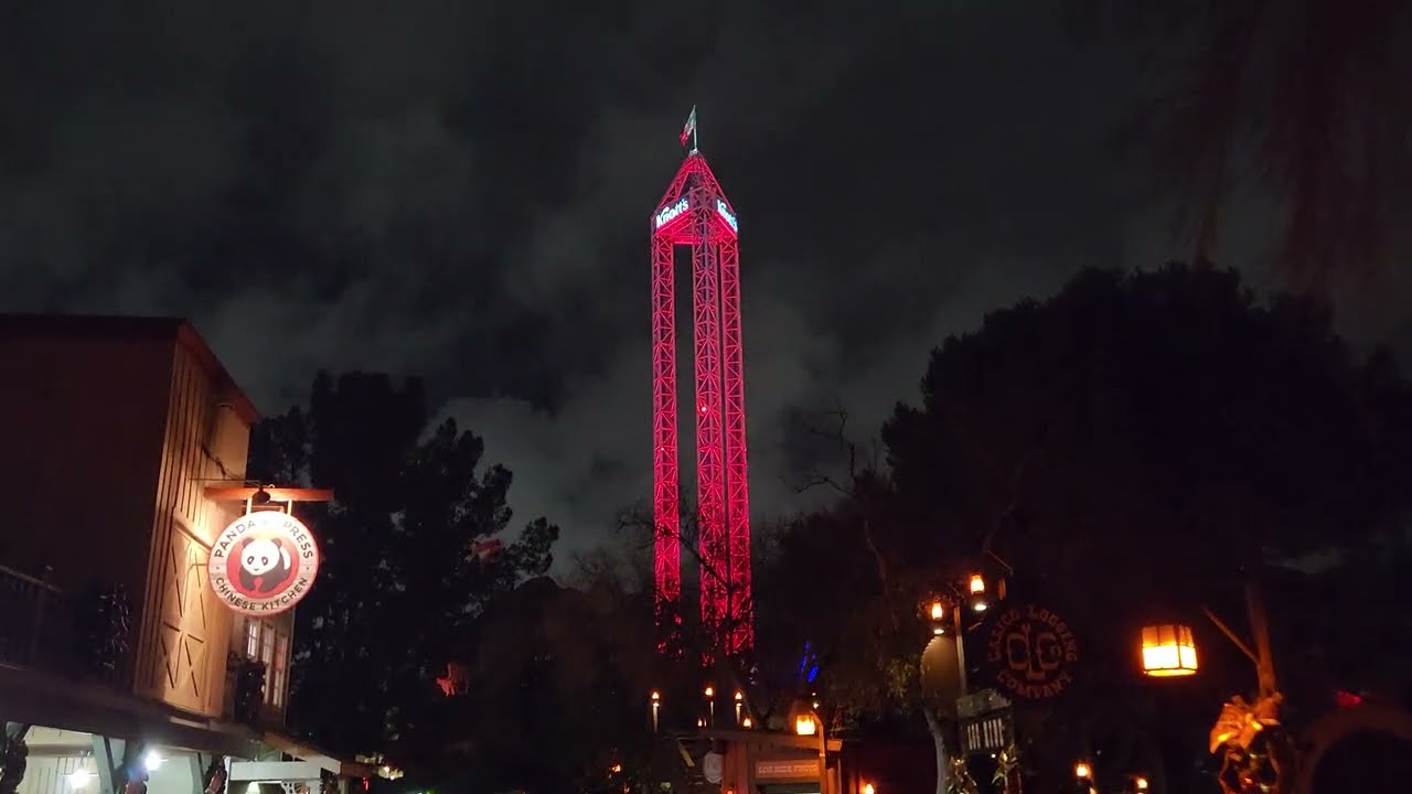 [4K] Supreme Scream Drop Tower: Calico Dark Ride Midway Off-Ride night view, Knott's Berry Farm 2026