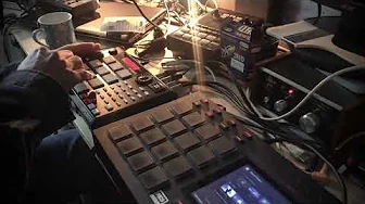 MPC 500 alive  Hi-Hat Mastery: Groove Unleashed!