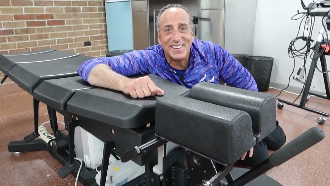 CHIROPRACTIC ADJUSTING WITH TECHNOLOGY- NO LOUD CRACK! - YouTube