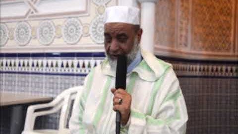تلاوة نادرة للشيخ مصطفى غربي بمدينة إبنال