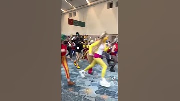 Fnaf Characters chase Gregory ( FNAF Cosplay ) (Wondercon)