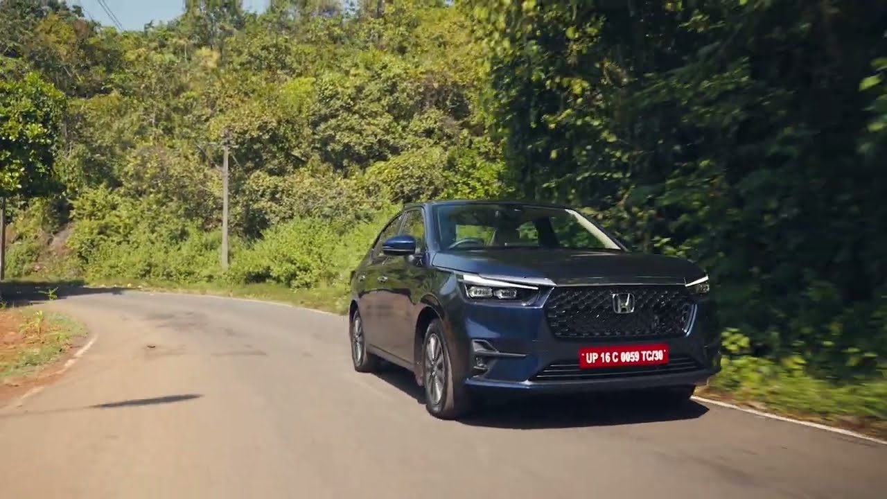 Safe Bhi, Best Automatic, Spacious Bhi| HINDI REVIEW| Honda Amaze CVT Review