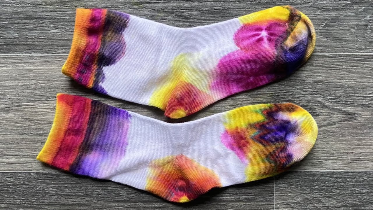 diy-tie-dye-socks-with-sharpie-markers-youtube