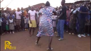 AUVELE FUNGO NDIKU PARTY KOMWE KOMA YAAH KUNACHEMA