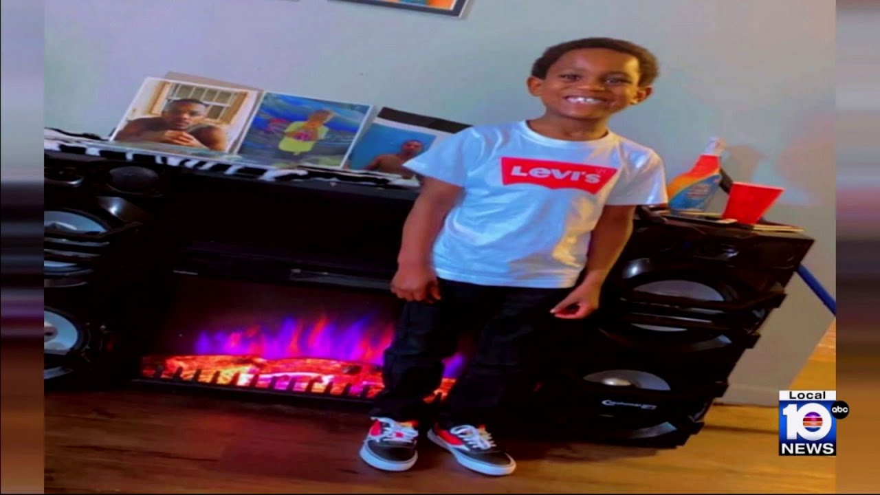 Police search for gunman after 9-year-old killed by stray bullet - YouTube