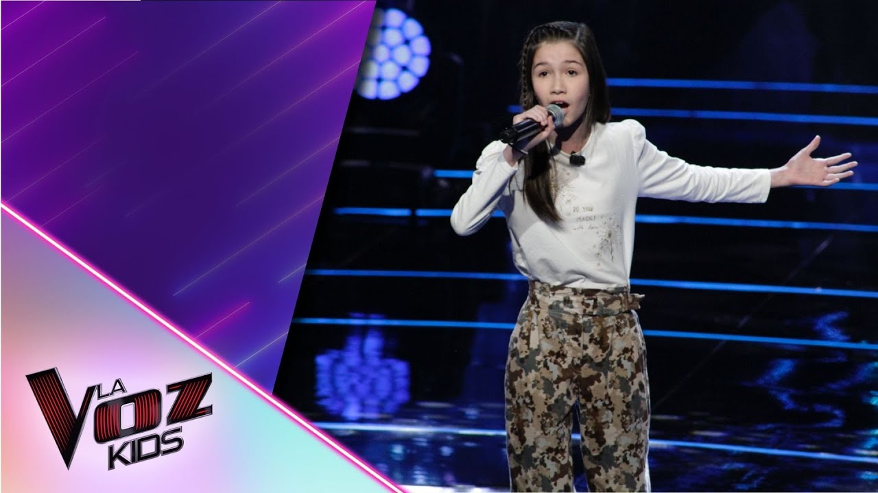¡Alexandra Marie tiene una voz única, su interpretación logró girar todas las sillas! | La Voz Kids