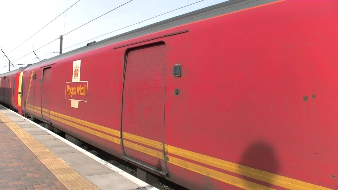 325011 007 004 Royal Mail at Warrington Bank Quay