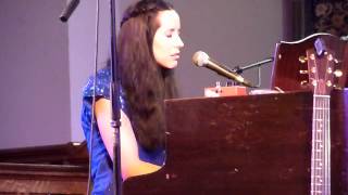 I DON&#39;T WANT TO GO OUT - NERINA PALLOT - LIVE IN SALFORD 4 MAY 2012
