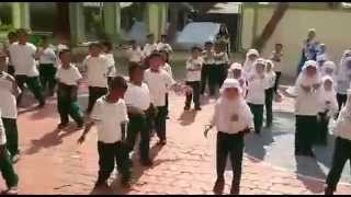 Senam Pong Sipong : SD Al Azhar Syifa Budi Solo