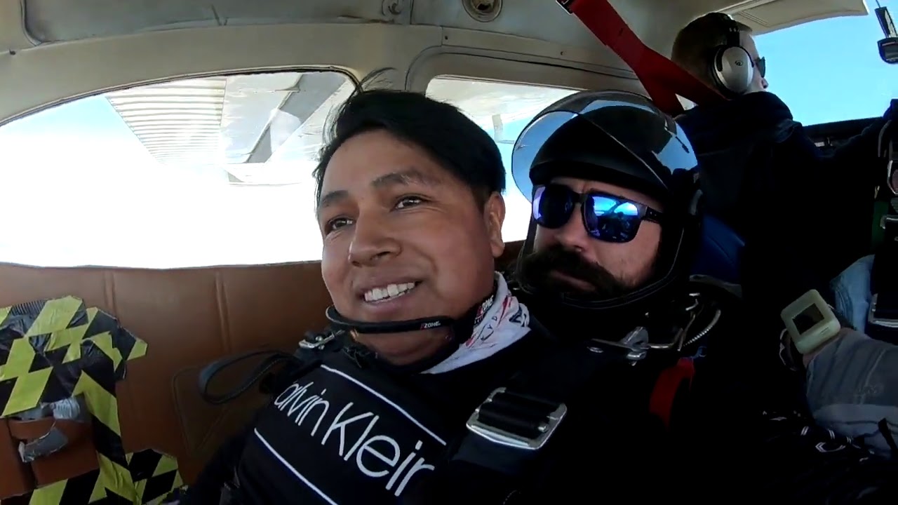 Derek Evans's Tandem skydive!