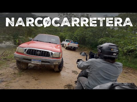 SUFRO como NUNCA para RECORRER la CONTROVERTIDA CARRETERA (S20/E34) VUELTA al MUNDO en MOTO SINEWAN