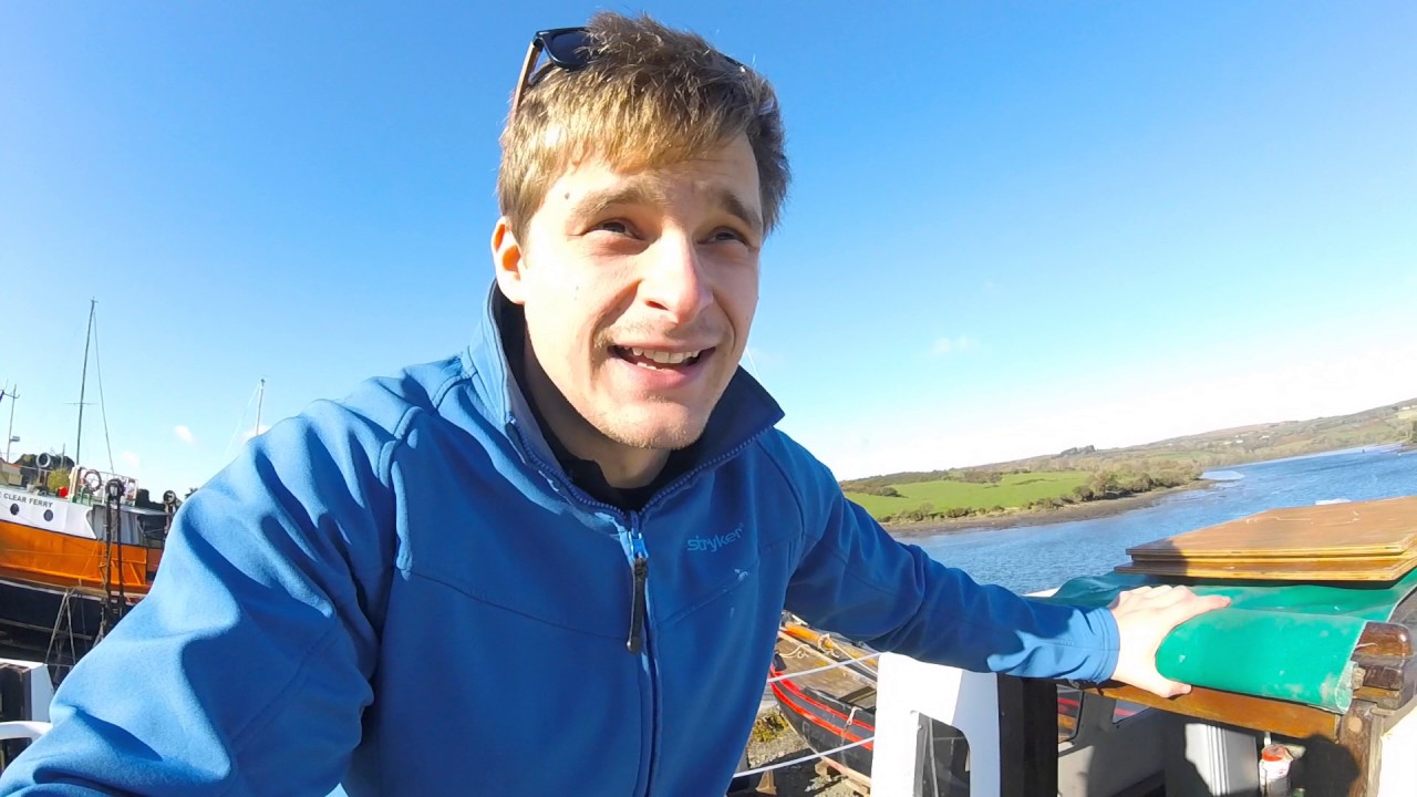 A Frantic Sailboat Restoration - Episode 4 - Swabbing The Poop Deck