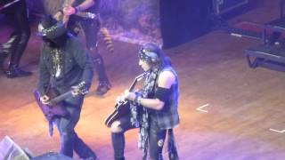 Alice Cooper - I'm Eighteen  (with Johnny Depp) @ The Orpheum Theatre, Los Angeles, CA, USA chords