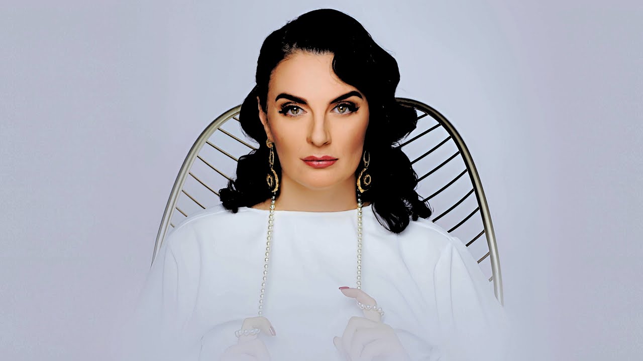 Musique - "Шопен", Elena Vaenga, chanteuse russe, d'après Chopin, Nocturne N.1, Opus 9