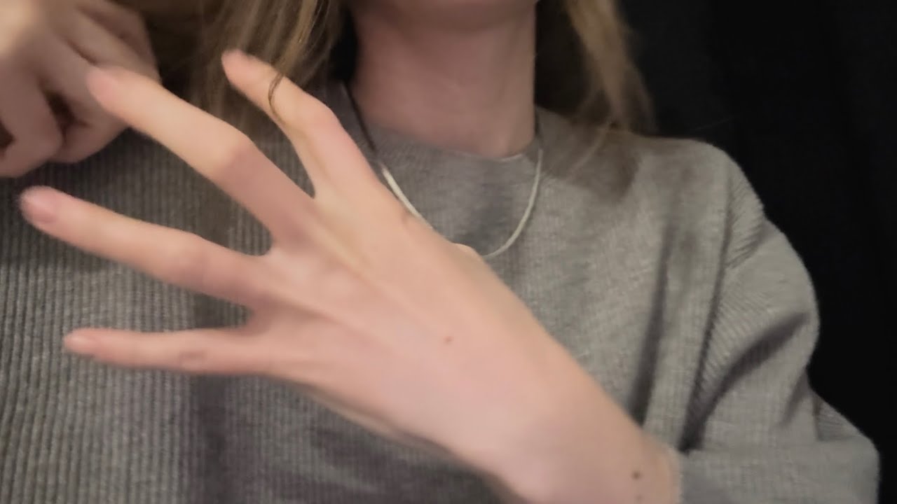 trying anticipatory asmr / tapping, scratching, hair brushing, fabric scratching 