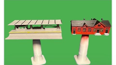 3D printing and painting a Z scale train station