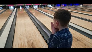 Hollywood Bowl - extreme bowling skills
