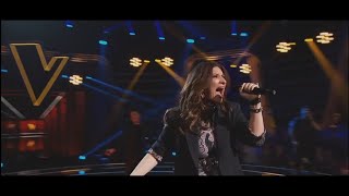 Download Lagu Laura Pausini canta El patio de Pablo López MP3