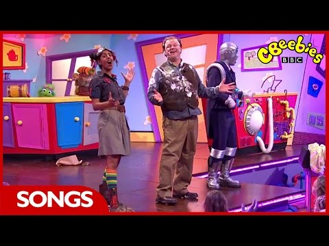 CBeebies: Justin's House Instrument Song