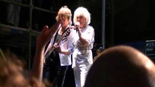 Blondie &quot;Dreaming&quot; at Ottawa Bluefest 2014