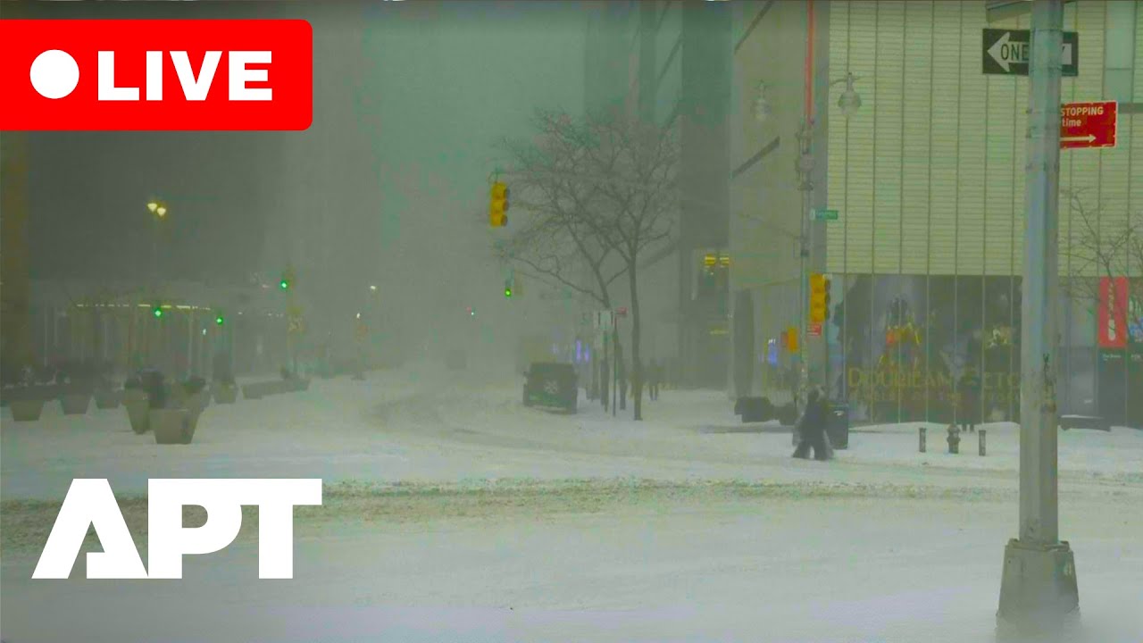 LIVE | Snow Hits NYC's Columbus Circle — Cars, Buses & Pedestrians Brave the Storm | APT