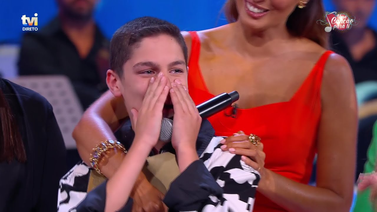 Francisco Santos em lágrimas por ser salvo pelo júri | Uma Canção Para Ti