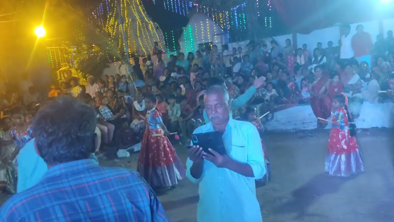 కలమల్ల గ్రామంలో సిద్దేశ్వర స్వామి శివరాత్రి రోజున వల్లెపు సూరి కోలాటం యర్రగుంట్ల 9908828974