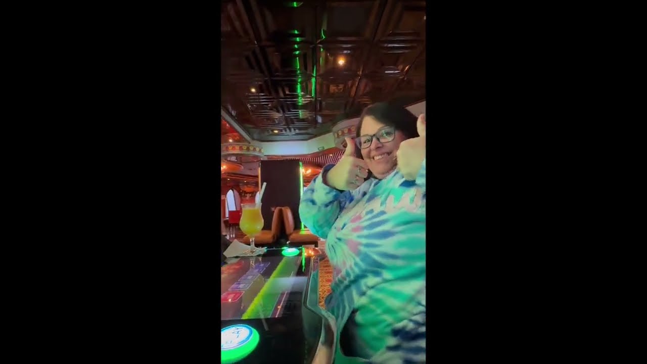 Бев редко играет… А потом БУМ! Особняк показан в программе Huff N Even More Puff 😲