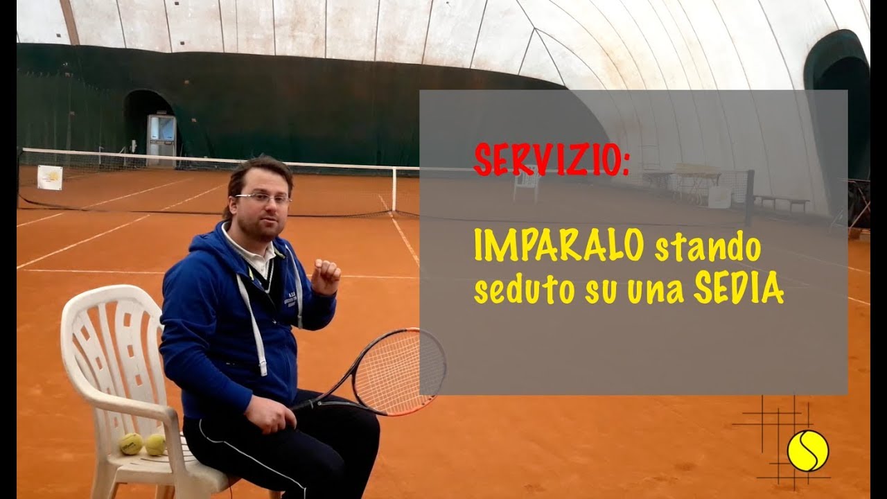 Servizio in kick: imparalo stando seduto su una sedia