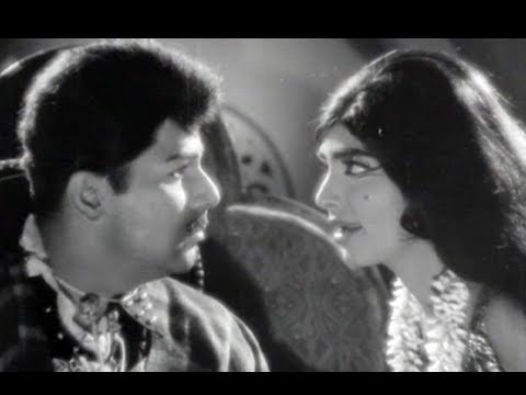 Penn Oru Kannadi   Kaalam Vellum Tamil Song   Jai Shankar