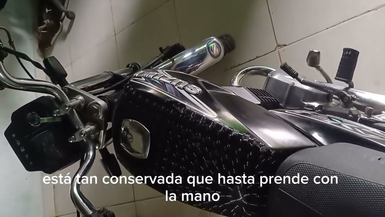 LA EMBLEMATICA  AX 100.