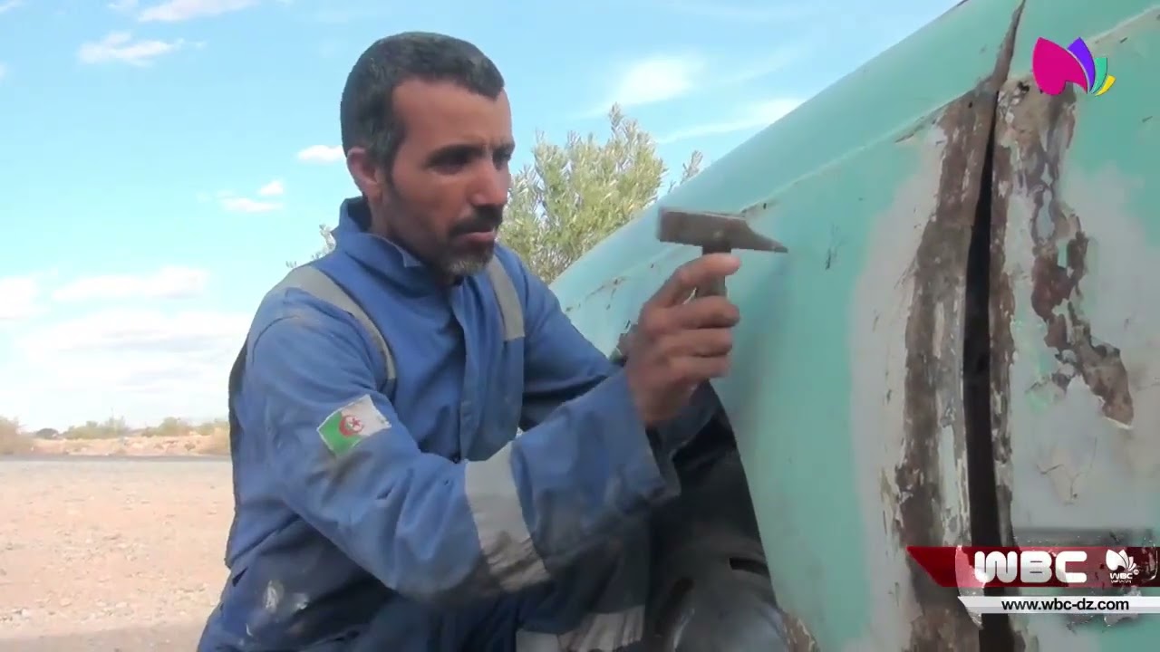 باتنة: مصلح سيارات يحول سيارة بيجو 404 إلى