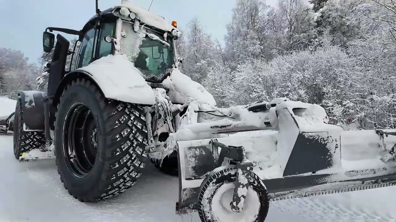 Lumenaurausta Valtra T234