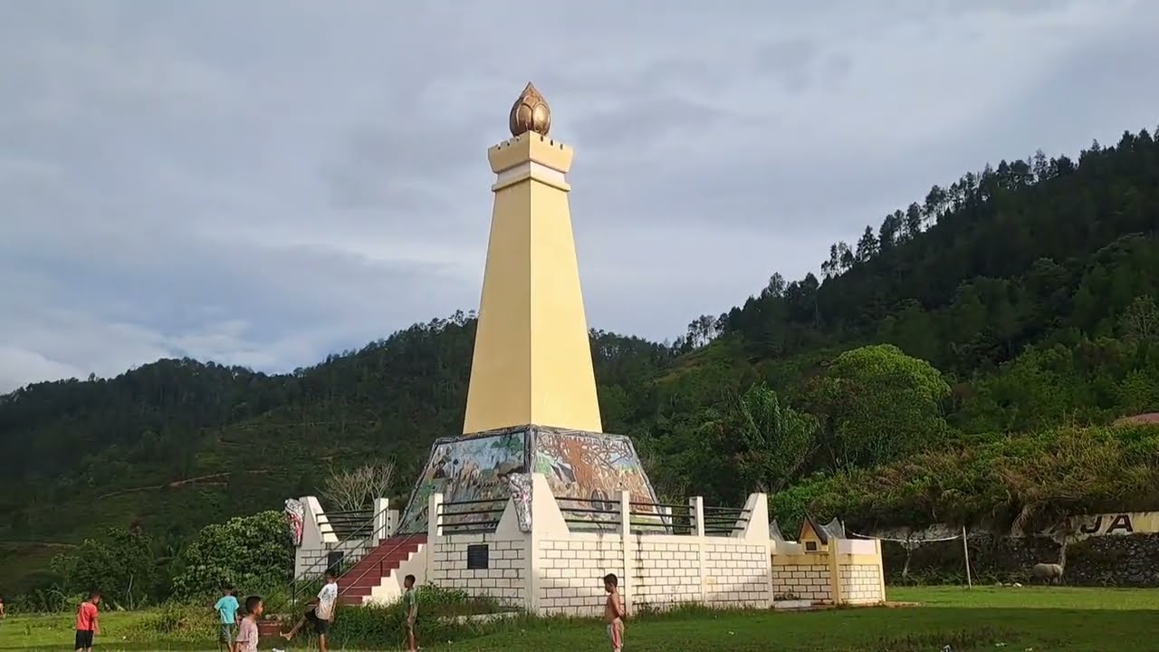 Tugu Marga Silalahi di Balige,Raja Parmahan atau Raja Bungabunga
