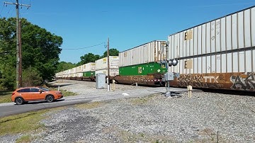 NS 212 Intermodal Taylors, SC w/UP Tier 4 leader