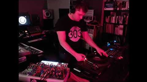Florian Meindl LIVE Vinyl & Modular Synth Feb2018