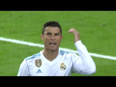 Cristiano Ronaldo dá chilique, tem que ser contido por ex-PSG e recebe punição!