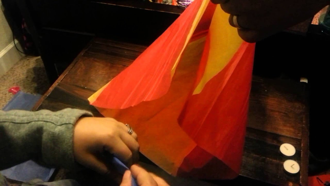 DIY: Hot Air Balloon (lantern) / New Years Eve Idea.