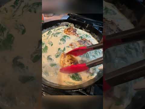 Chicken thighs in creamy sauce with spinach #food #dinner
