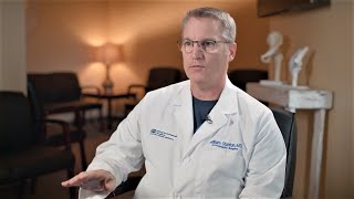 Dr. William Stanton explains muscle sparing knee replacement surgery