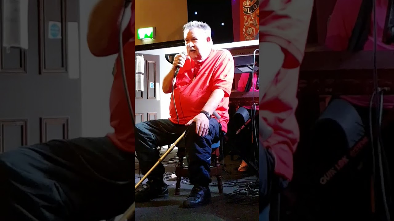 Big D Giving Large at Jumna St. Linfield Supporters Club 11th July 2017