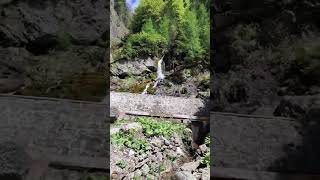 : In zona cascadei SPUMOASA din Busteni