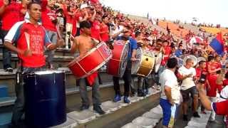 Medellin vs Santa fe / Entra la murga, Bombos, Trompetas, Zurdos , Repiques, redoblantes